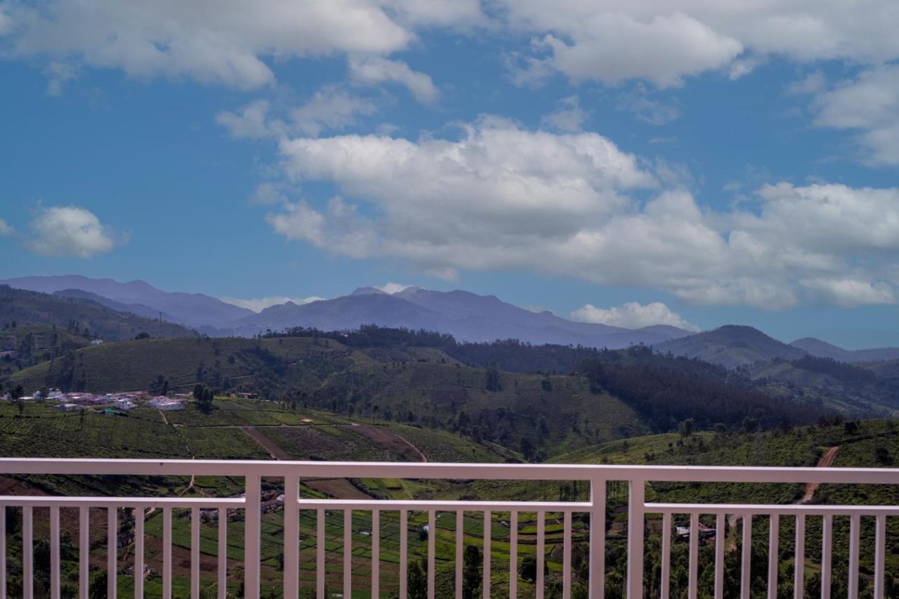 Petals Nilgiris Hotel Ooty Exterior foto