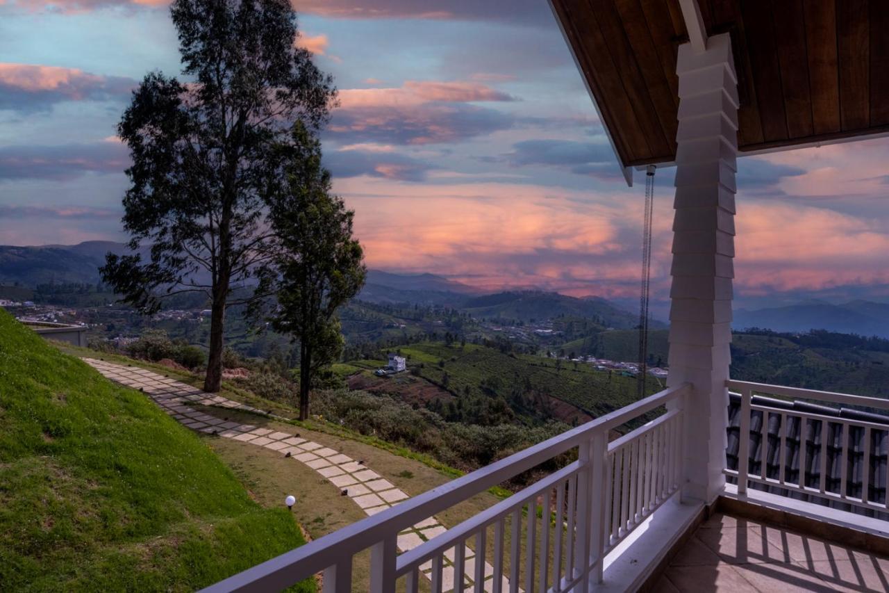 Petals Nilgiris Hotel Ooty Exterior foto